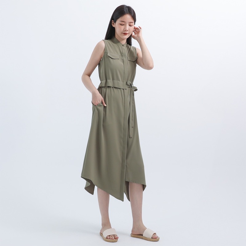 夏のワンピース ノースリーブワンピース