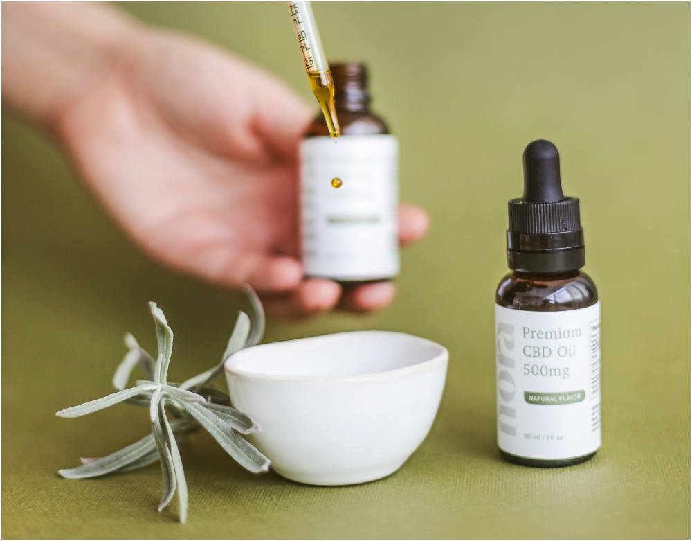 CBD 有助紓緩緊張情緒,故被廣泛應用於日常減壓之用。
