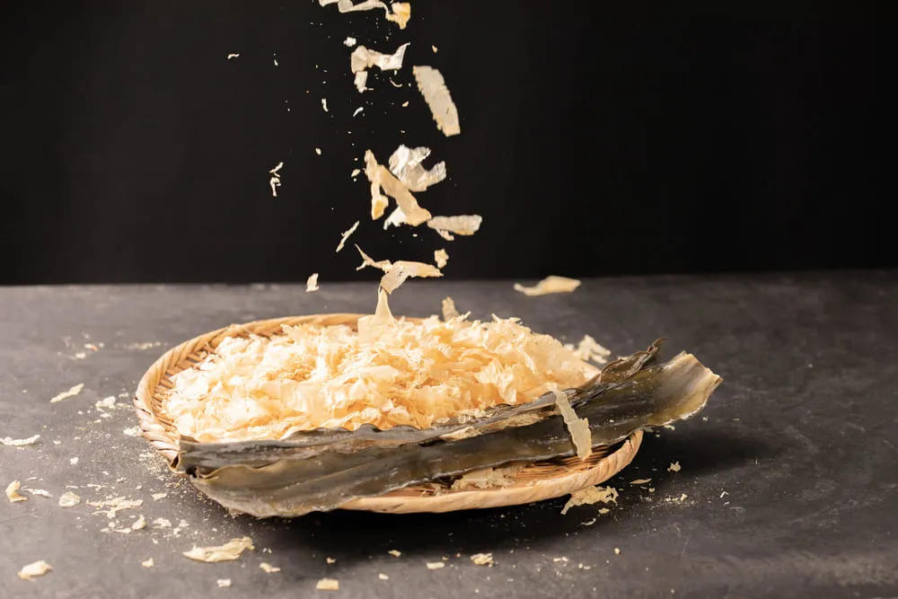 茶碗蒸高湯材料有昆布與柴魚片