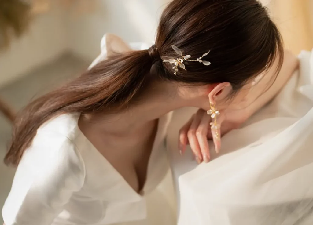 杏色樹脂花朵髮飾(按上圖訂購)