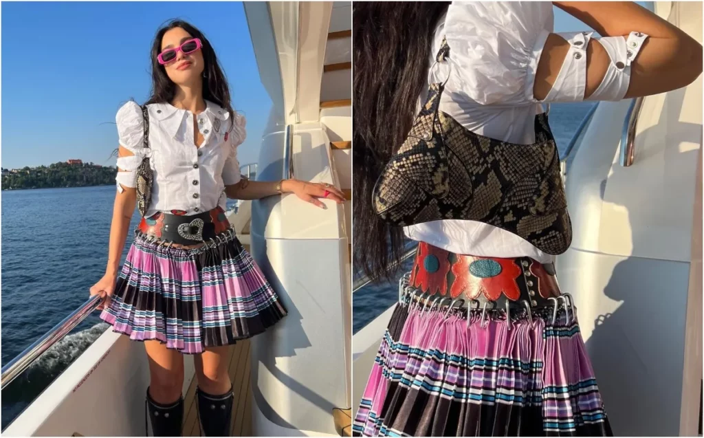 泡泡袖上衣 + 百褶迷你裙,就是最經典的 Y2K 風格穿搭!(Image : IG@dualipa )