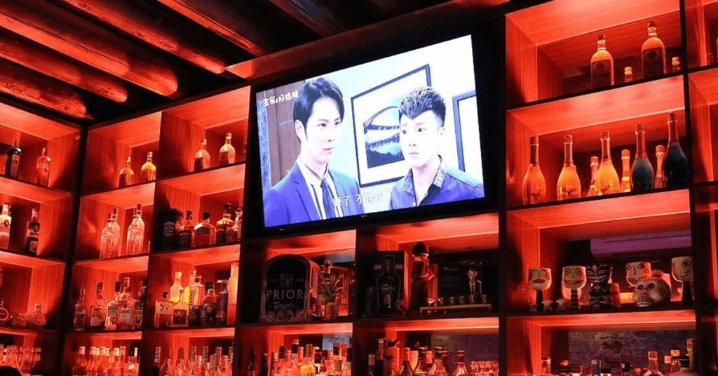 2021 台南旅遊推薦:台南特色老屋酒吧 - brick 磚塊