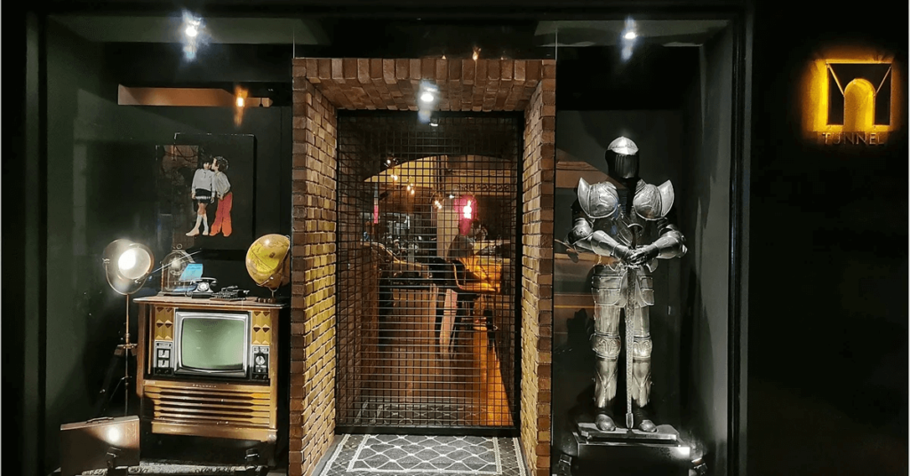 2021 台南旅遊推薦:台南特色老屋酒吧 tunnel bar