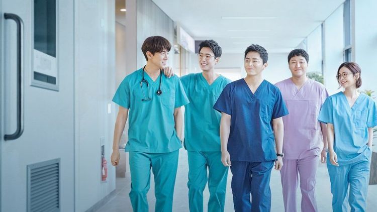 Netflix 喜劇推薦 15.《機智醫生生活》