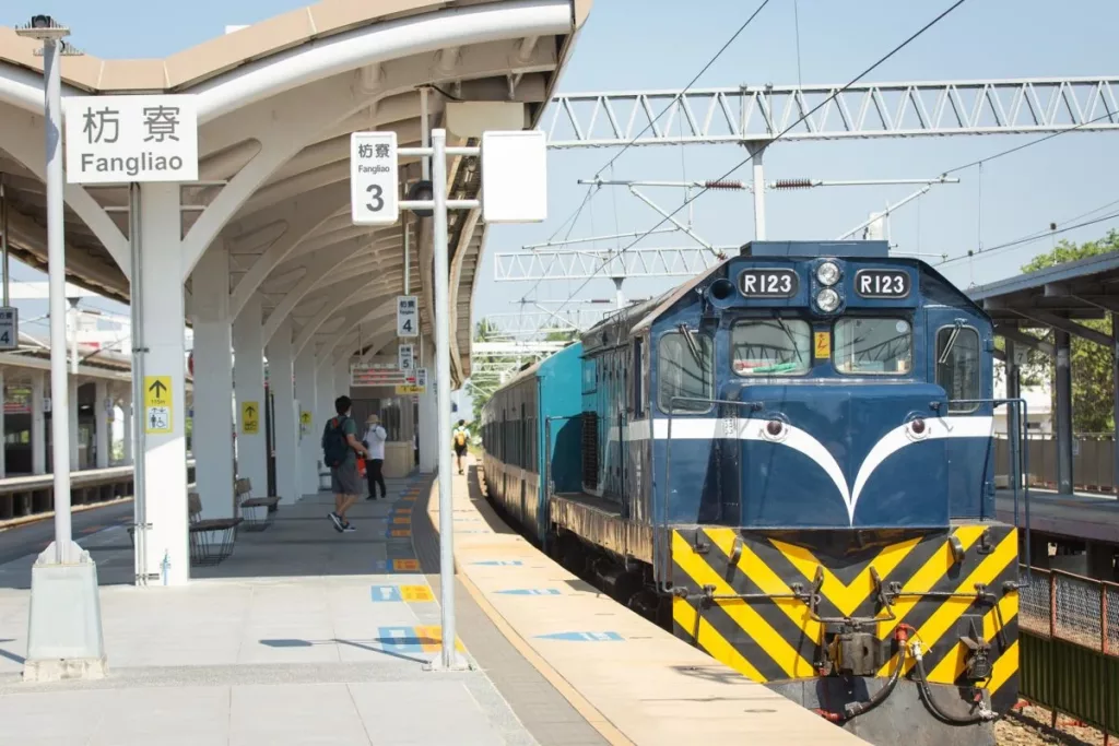 屏東藍皮解憂列車
