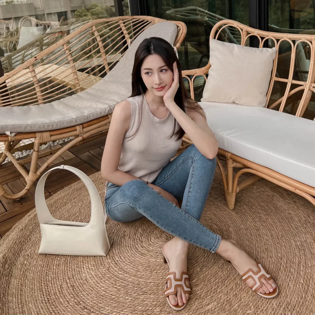 你應該也是從 IG 上認識大七這號人物吧?擁有猶如歐美部落客般的時尚品味,以及完美如搪瓷娃娃般的精緻臉龐。原來,這些美麗的養成可是大有學問!